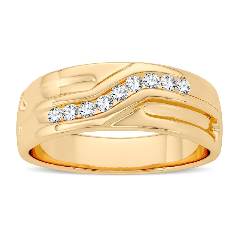 14K 0.15CT Diamonf Band