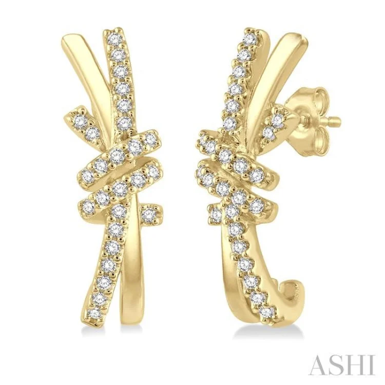 1/5 ctw Love Knot Round Cut Diamond Earring in 10K Yellow Gold