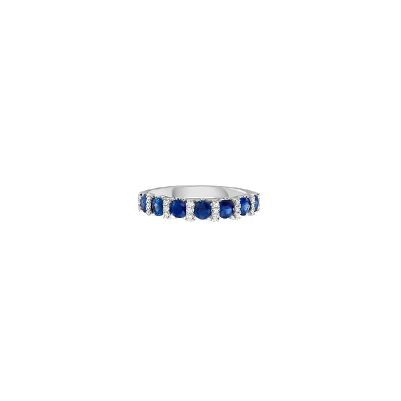 18 Karat White Gold Ring with Sapphires and Diamonds