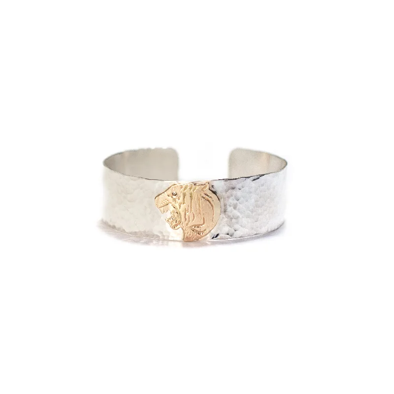 The cub : cuff bracelet