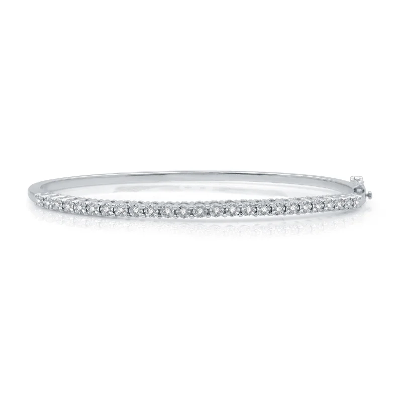 1/4 CTW Diamond Fashion Bangle 7.5-inch Bracelet in Rhodium Plated Sterling Silver